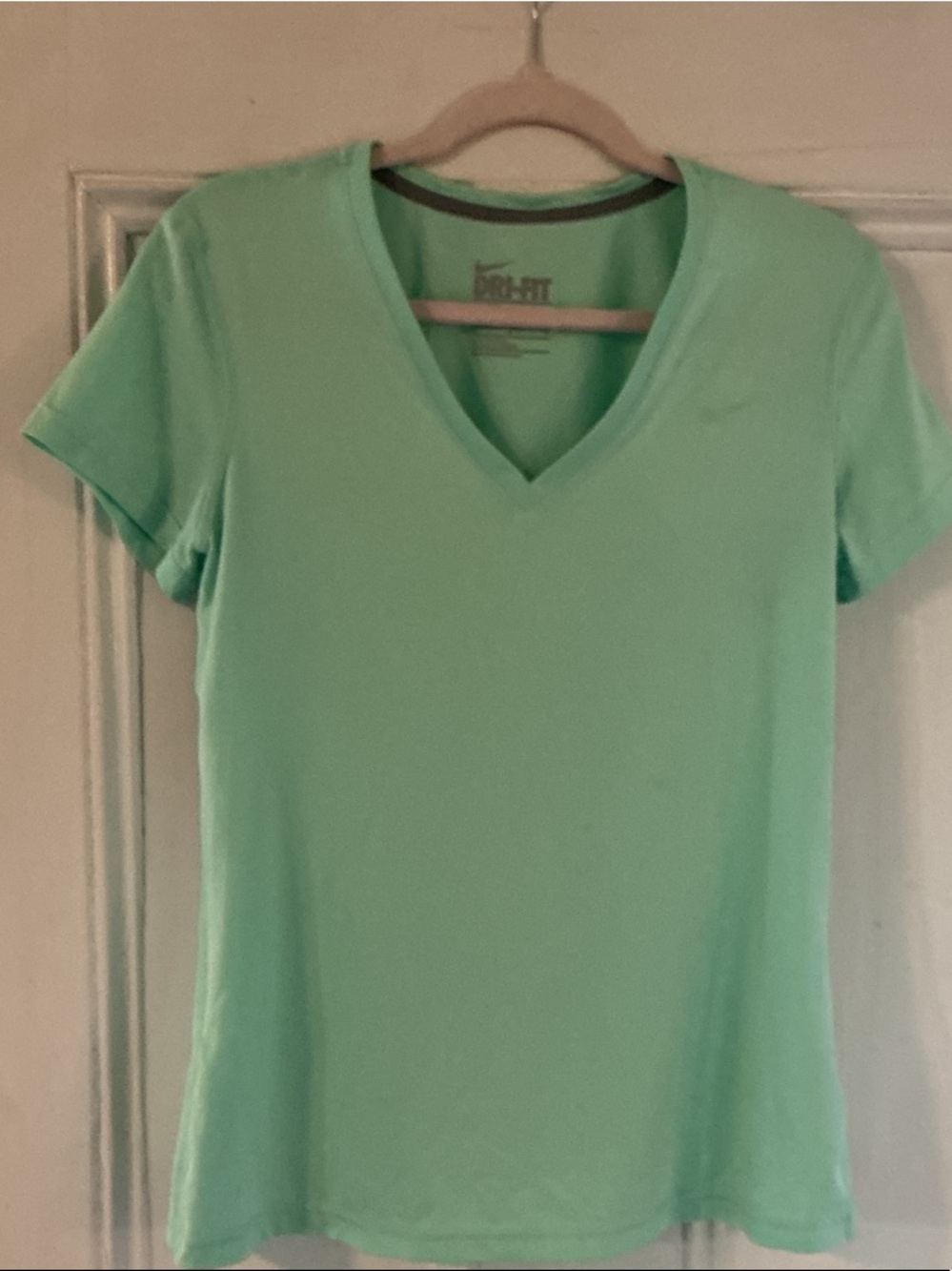Nike Women’s V-Neck Tee - Mint Green